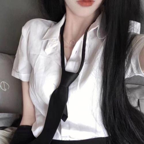 裸睡美人